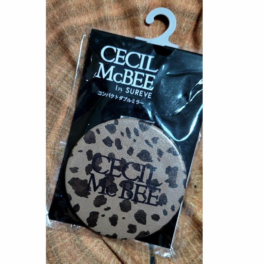 CECIL McBEE(セシルマクビー)のセシルマクビー✨ヒョウ柄折りたたみ丸型コンパクトダブルミラー✨レオパード レディースのファッション小物(ミラー)の商品写真