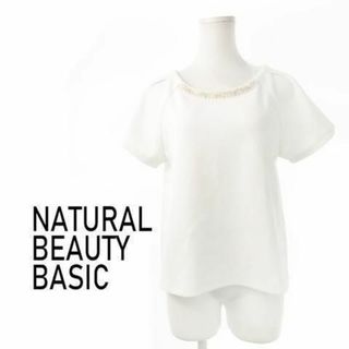 ナチュラルビューティーベーシック(NATURAL BEAUTY BASIC)のナチュラルビューティベーシック ビーズ刺繍CS M 白 230829CK9A(シャツ/ブラウス(半袖/袖なし))