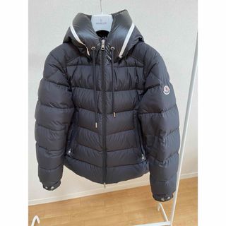 MONCLER - 値下げ MONCLER ライトダウンジャケット ネイビー TRAYAS S