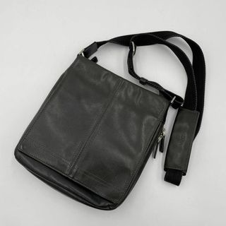 ランバン(LANVIN)の極美品✨ショルダーバッグ　ロゴ型押し　シルバー金具　レザー　ブラック(ショルダーバッグ)