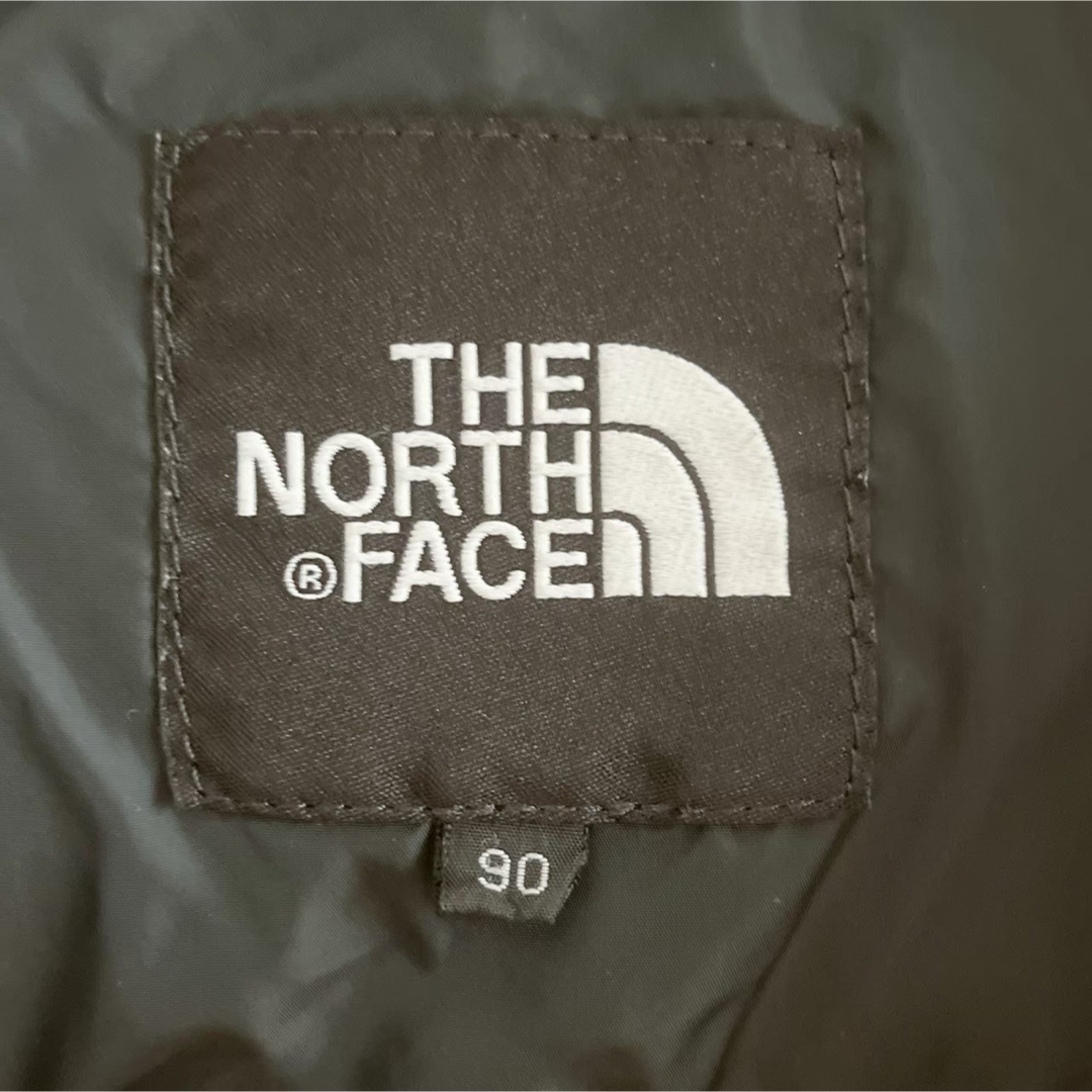 THE NORTH FACE(ザノースフェイス)のノースフェイス　ダウンジャケット　700フィル　レッド　メンズＭ相当 メンズのジャケット/アウター(ダウンジャケット)の商品写真