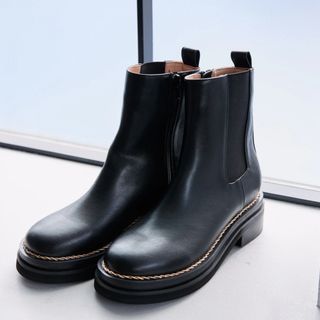 ハーリップトゥ(Her lip to)の新品未使用品 Herlipto Chelsea Chain Ankle Boot(ブーツ)