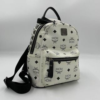 エムシーエム(MCM)の美品✨MCM リュック　ヴィセトス　スタッズ　シルバー金具　レザー　ホワイト(リュック/バックパック)