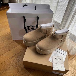 アグ(UGG)のUGG厚底ブーツ　クラッシックウルトラミニ24㎝(ブーツ)