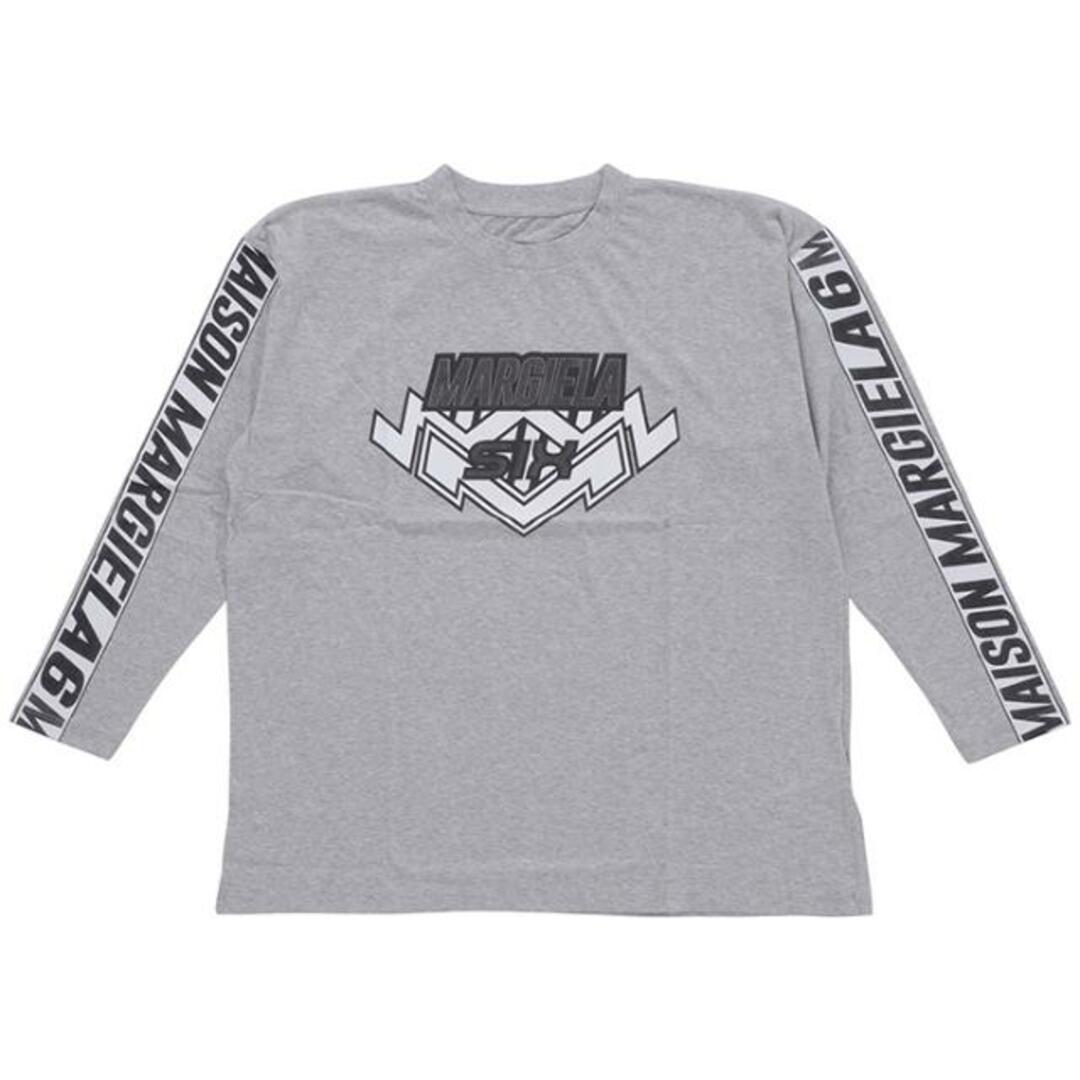 MM6(エムエムシックス)のMM6 Maison Margiela メゾン マルジェラ エムエムシックス T-Shirt S52GC0186 S23588 858M Tシャツ 長袖 レディース プリント ロゴ ロンT mgl0143 グレー レディースのトップス(Tシャツ(長袖/七分))の商品写真