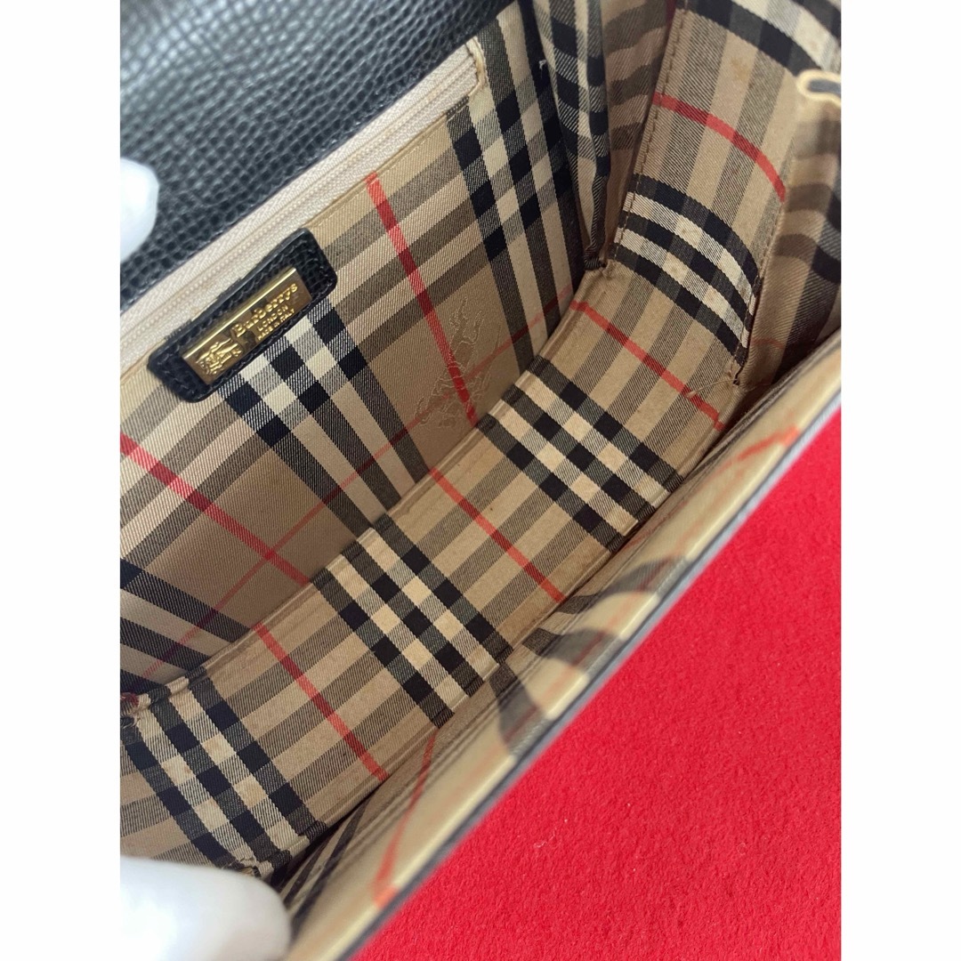 BURBERRY(バーバリー)のBURBERRY バーバリー　ヴィンテージ ショルダーバッグ　レザー　黒 レディースのバッグ(ショルダーバッグ)の商品写真