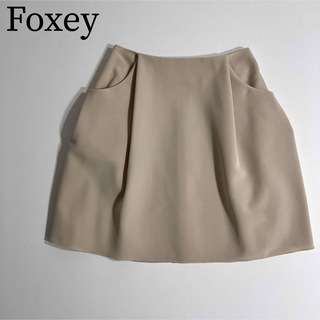 フォクシーニューヨーク(FOXEY NEW YORK)の極美品　FOXEY NEWYORK フォクシー　フレアスカート　膝丈スカート(ひざ丈スカート)