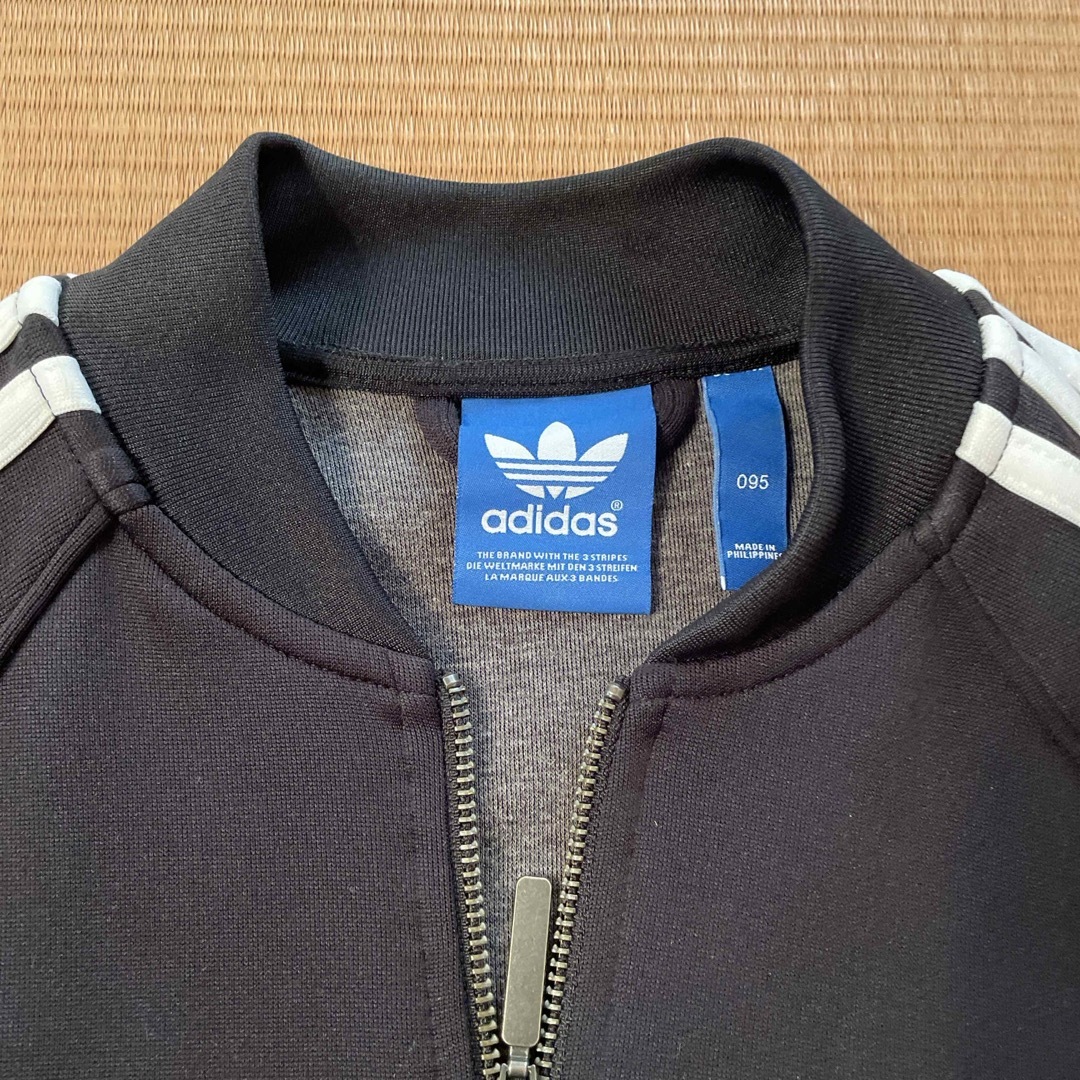 adidas(アディダス)のadidas アウター キッズ/ベビー/マタニティのキッズ服女の子用(90cm~)(ジャケット/上着)の商品写真