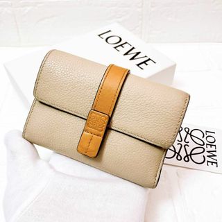 ロエベ(LOEWE)の【美品】ロエベ LOEWE アナグラム 三つ折り 折り財布 レザー SB25(財布)