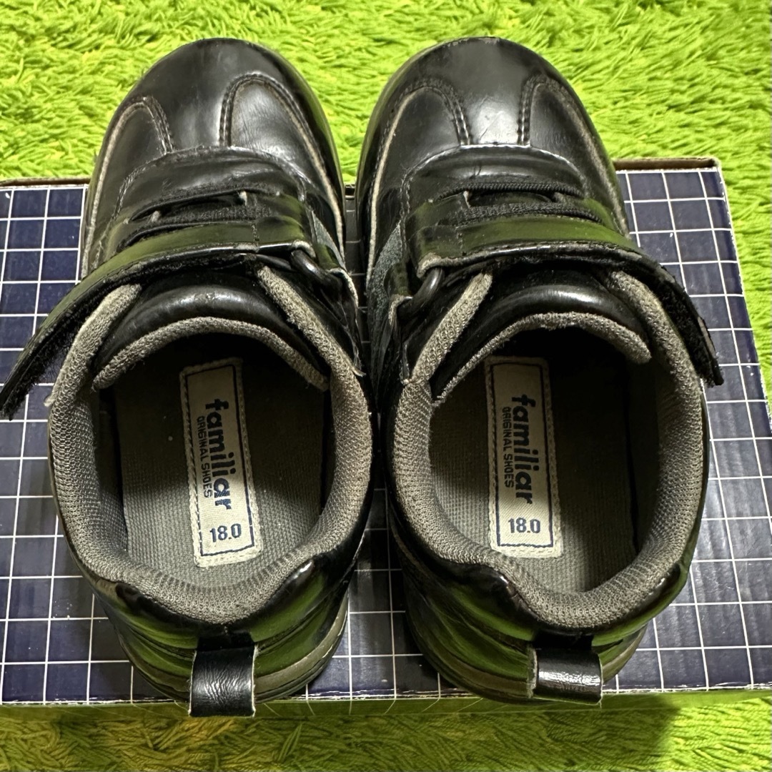 familiar(ファミリア)のファミリア　靴　18.0㎝ キッズ/ベビー/マタニティのキッズ靴/シューズ(15cm~)(スニーカー)の商品写真