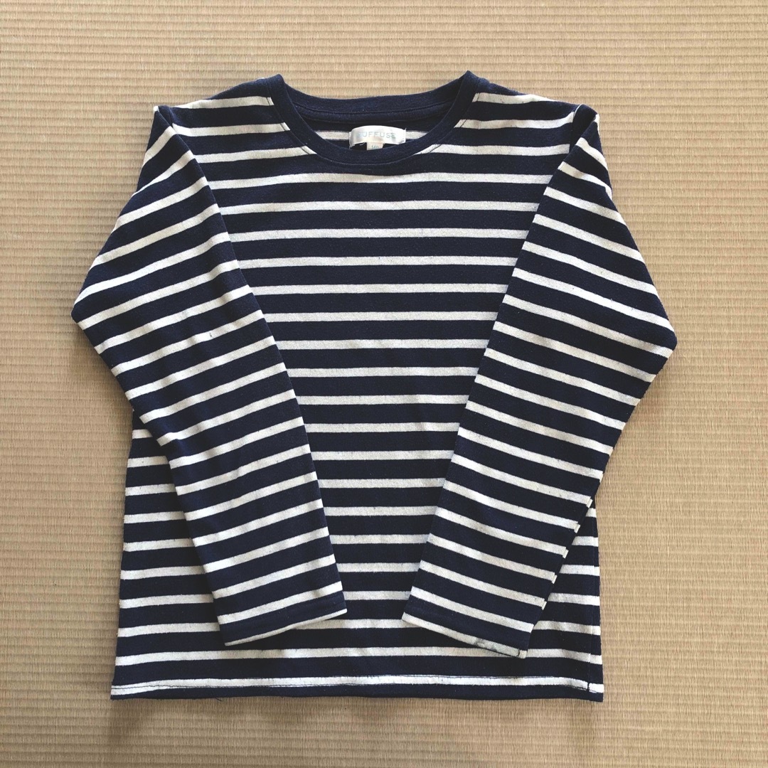 カットソー　140㎝　ネイビー　ボーダー　男の子　トップス　130㎝ キッズ/ベビー/マタニティのキッズ服男の子用(90cm~)(Tシャツ/カットソー)の商品写真