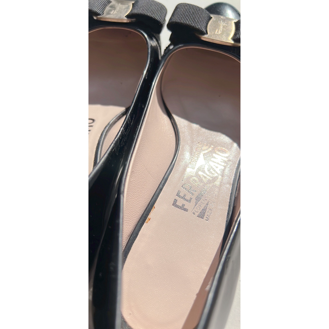 サルヴァトーレフェラガモ パンプス エナメル Ferragamo 靴/シューズ サルヴァトーレフェラガモ パンプス エナメル Ferragamo 靴/シューズ