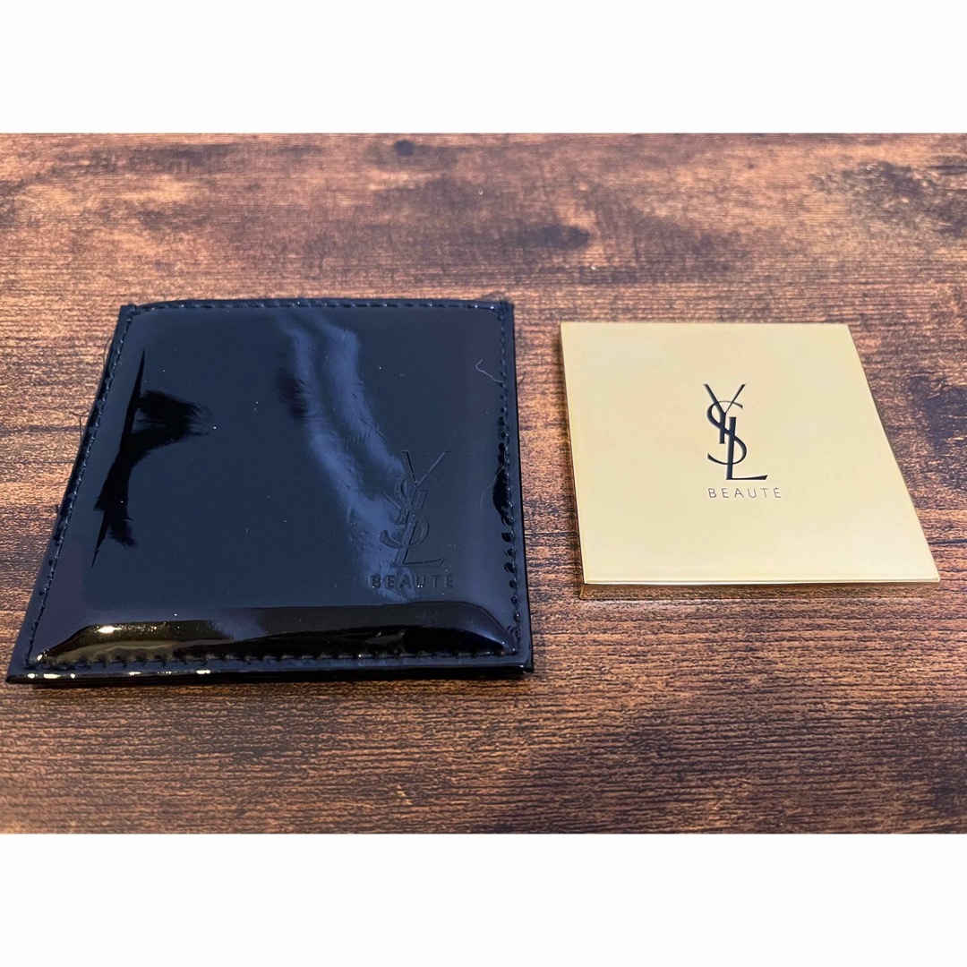 Yves Saint Laurent Beaute(イヴサンローランボーテ)のYSL ケース付きミラー レディースのファッション小物(ミラー)の商品写真