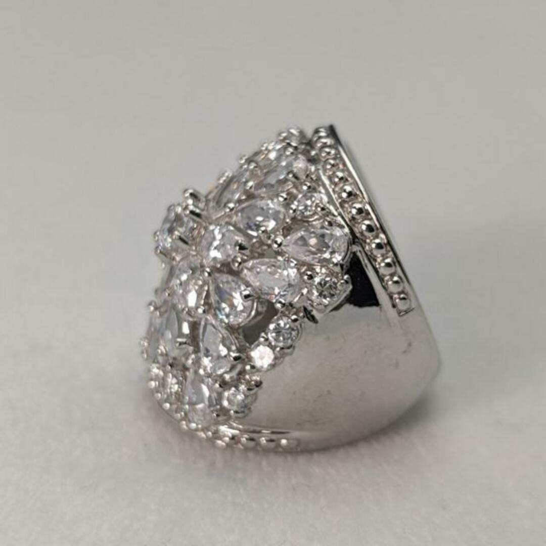 英国ヴィンテージジュエリー キュービックジルコニア 大型純銀リング 指輪 レディースのアクセサリー(リング(指輪))の商品写真