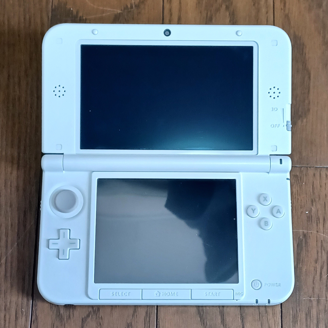 ニンテンドー3DS(ニンテンドー3DS)のニンテンドー3DS LL ミント×ホワイト 中古 エンタメ/ホビーのゲームソフト/ゲーム機本体(携帯用ゲーム機本体)の商品写真