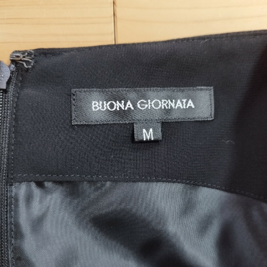 BUONA GIORNATA(ボナジョルナータ)のフォーマルワンピース　コサージュ付　BUONA GIORNATAボナジョルナータ レディースのフォーマル/ドレス(ミディアムドレス)の商品写真