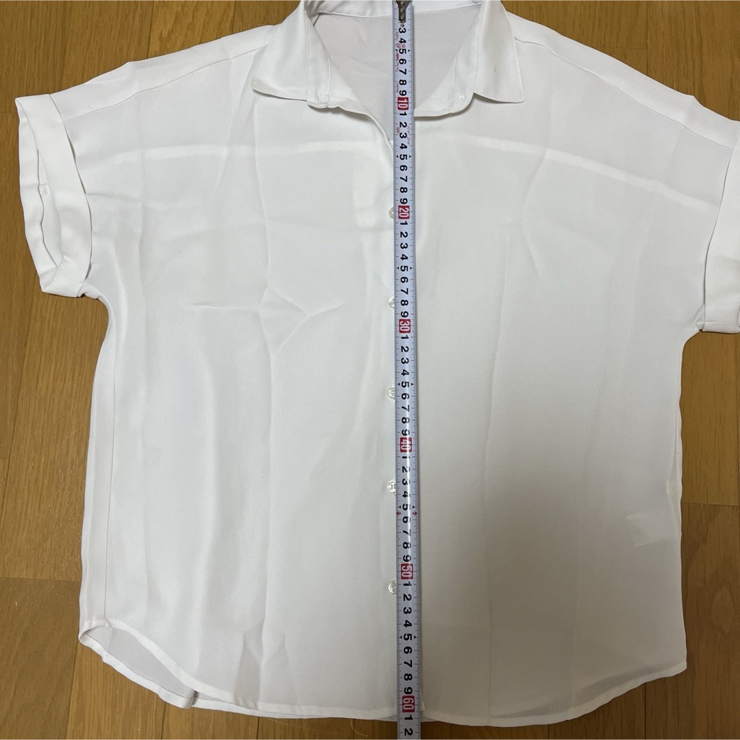 GU(ジーユー)のGU  半袖ブラウス×2枚　　Sサイズ レディースのトップス(シャツ/ブラウス(半袖/袖なし))の商品写真