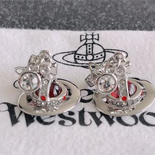 ヴィヴィアンウエストウッド(Vivienne Westwood)のヴィヴィアンウエストウッド　ドロップオーブピアス(ピアス)