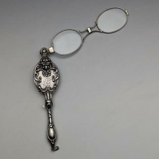 米国アンティーク 純銀製 アール・ヌーヴォー装飾 携帯用折りたたみ式眼鏡 ロニエット(その他)