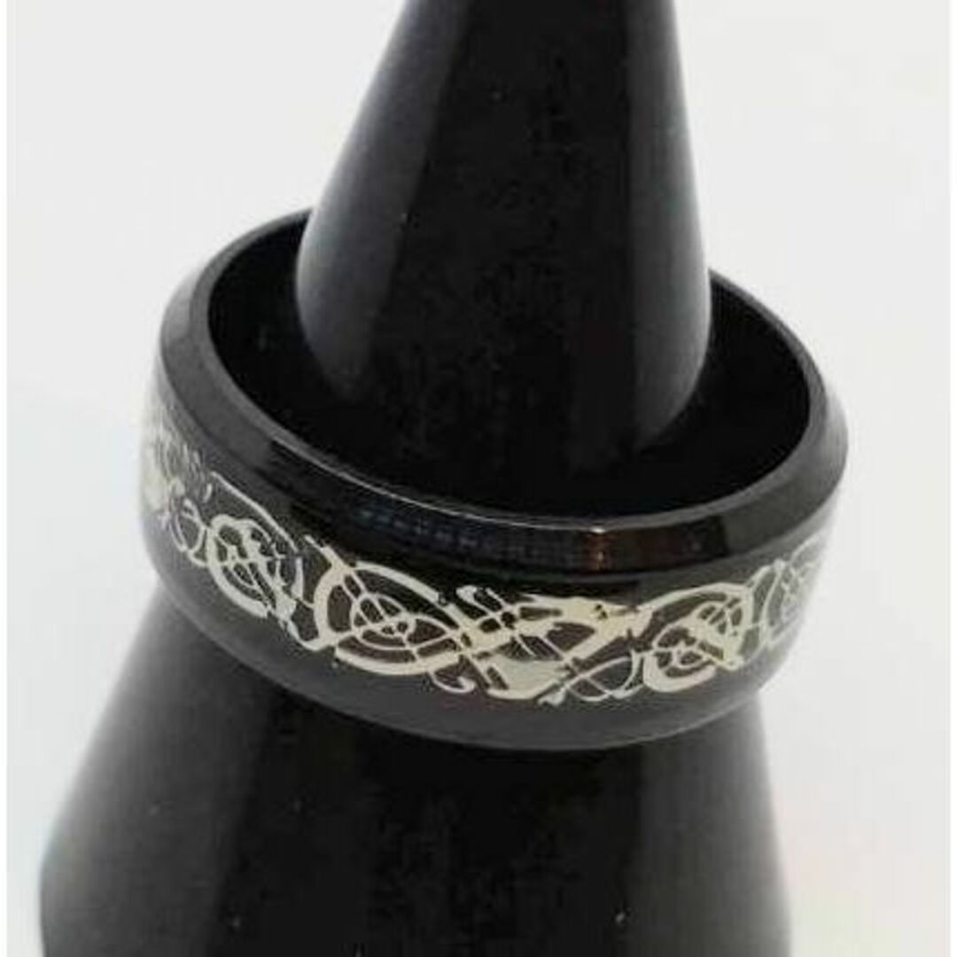 【３３号】ブラック×シルバーデザイン　ライン　リング　指輪　ストリート　ロック メンズのアクセサリー(リング(指輪))の商品写真