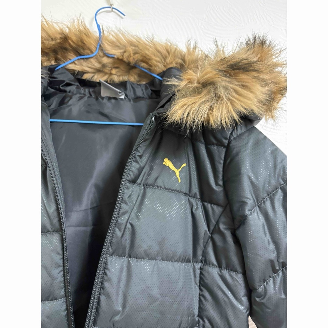 PUMA(プーマ)のファー　フード付き　中綿ロングジャケット　黒　ブラック　BLACK レディースのジャケット/アウター(ダウンコート)の商品写真
