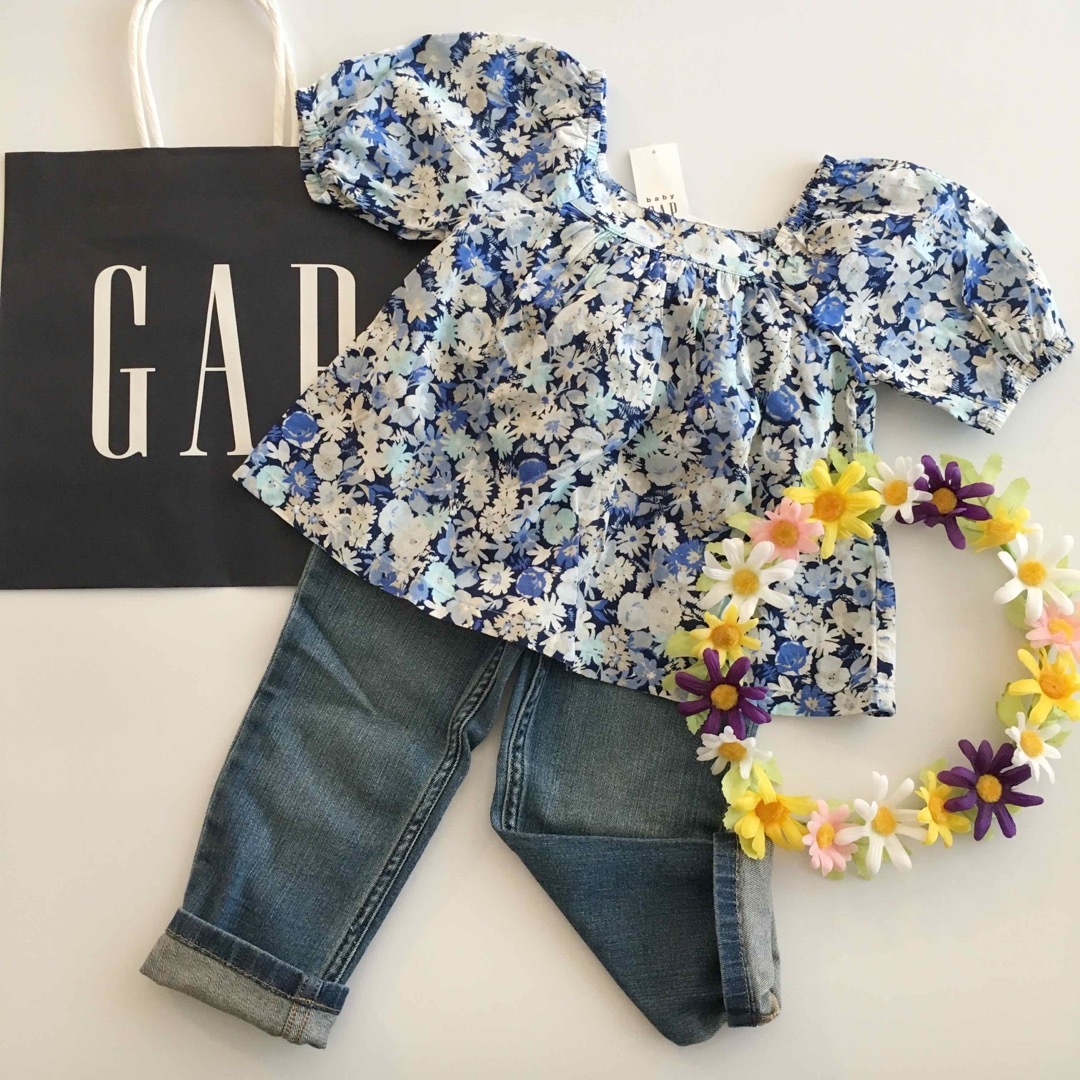 babyGAP(ベビーギャップ)の新品♡baby gap♡ギャップ♡セット♡花柄♡トップス♡プティマイン/ユニクロ キッズ/ベビー/マタニティのキッズ服女の子用(90cm~)(Tシャツ/カットソー)の商品写真