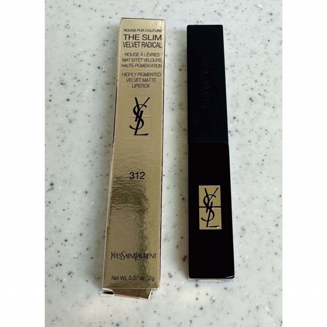 Yves Saint Laurent Beaute(イヴサンローランボーテ)のルージュピュールクチュールザスリムベルベットラディカル312 コスメ/美容のベースメイク/化粧品(口紅)の商品写真