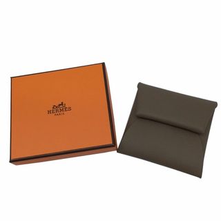 エルメス(Hermes)のHERMES　エルメス　バスティア　エプソン　エトゥープ　B刻印　2023年　小銭入れ　コインケース　レザーグッズ　レザー　小物　コンパクト　レディース　メンズ　ユニセックス(コインケース)