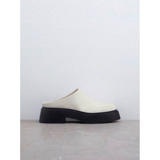 【SALE】ZARA スリングバックシューズ　エクリュ　スリッポン