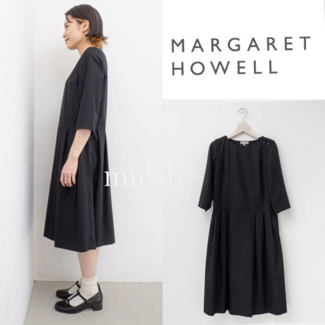 MARGARET HOWELL(マーガレットハウエル)の極美品 マーガレットハウエル 定番ブラックフランネル肩ボタンワンピース 6.4万 レディースのワンピース(ひざ丈ワンピース)の商品写真