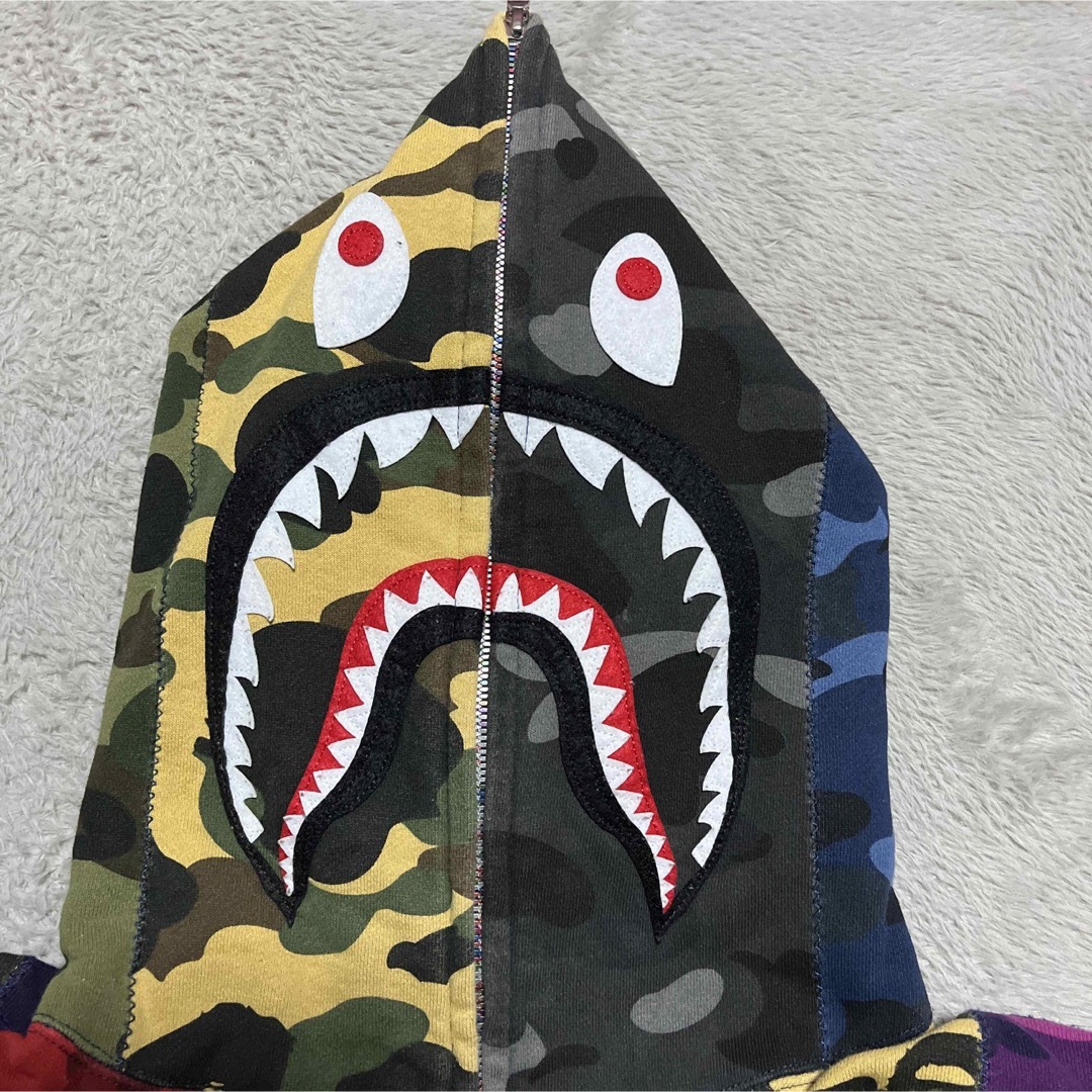 APE BAPE KAWS MIX CAMO シャークパーカー SHARK XL APE BAPE KAWS MIX CAMO シャークパーカー SHARK XL