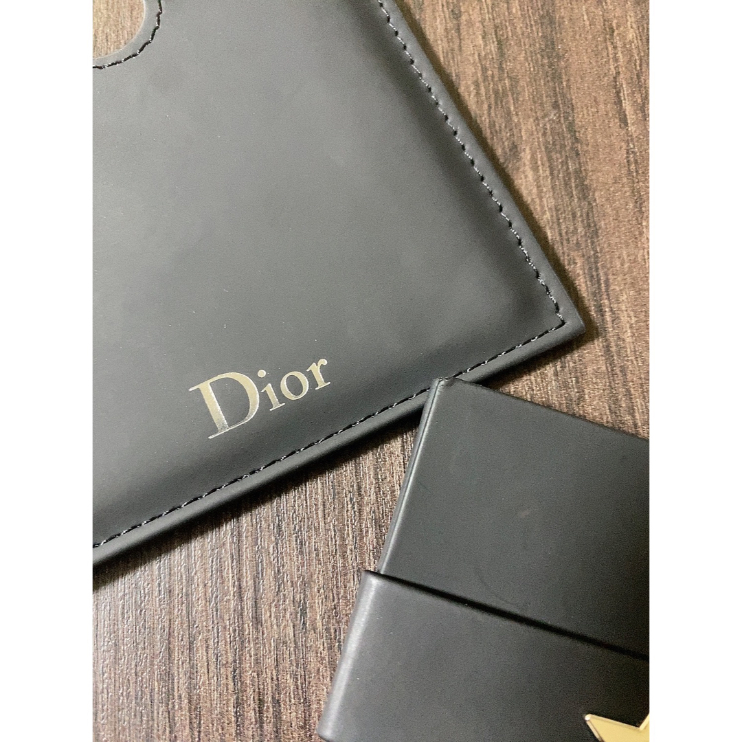 Dior(ディオール)の【Dior】コンパクトミラー カバー付き レディースのファッション小物(ミラー)の商品写真