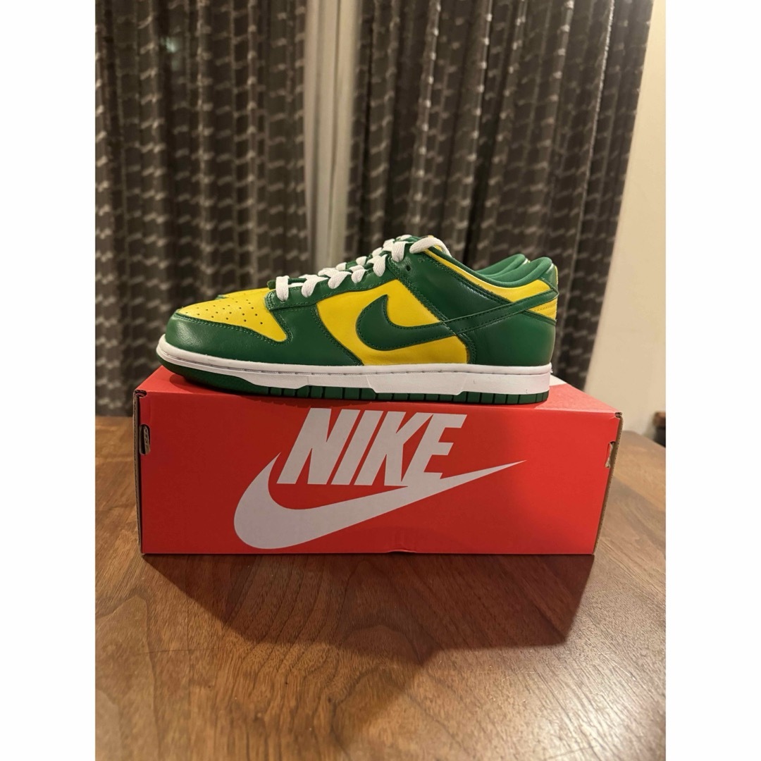 NIKE(ナイキ)のNike Dunk Low SP "Brazil" メンズの靴/シューズ(スニーカー)の商品写真