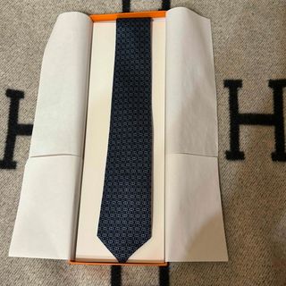 Hermes - 未使用品 エルメス ネクタイ シルク ネイビー系 レッド Hロゴ