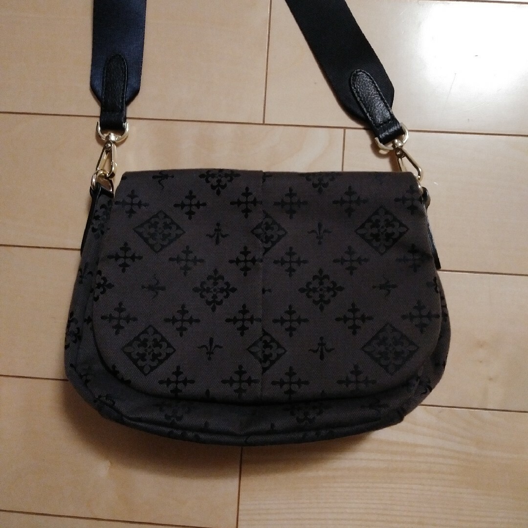 お値下げラシット ハンドバッグ グレー×ブラック お値下げラシット ハンドバッグ グレー×ブラック
