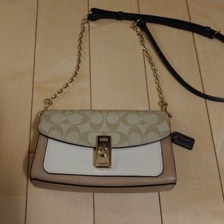 コーチ(COACH)のお値下げ　　超美品 COACHショルダーバッグ(ショルダーバッグ)