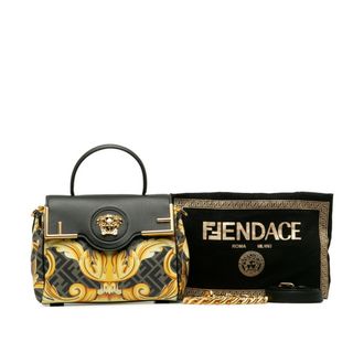 フェンディ(FENDI)の美品 フェンディ ×VERSACA ヴェルサーチ FENDACE フェンダーチェ ラ メデューサ 総柄 ミディアム ハンドバッグ ショルダーバッグ 2WAY DBFI039 レザー レディース FENDI 【228-38198】(ハンドバッグ)