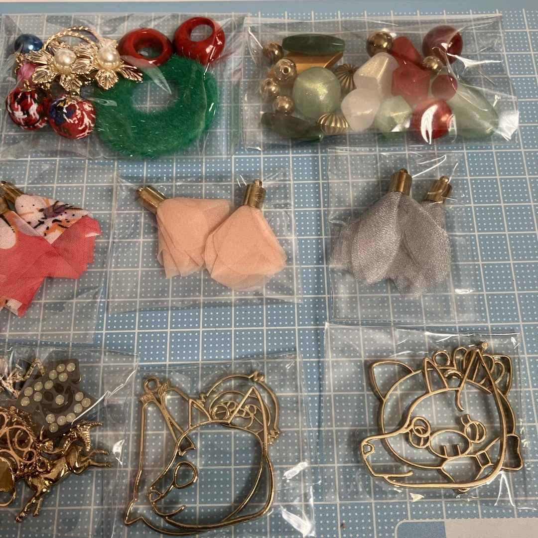 アクセサリー　ハンドメイド　資材セット　① ハンドメイドの素材/材料(各種パーツ)の商品写真