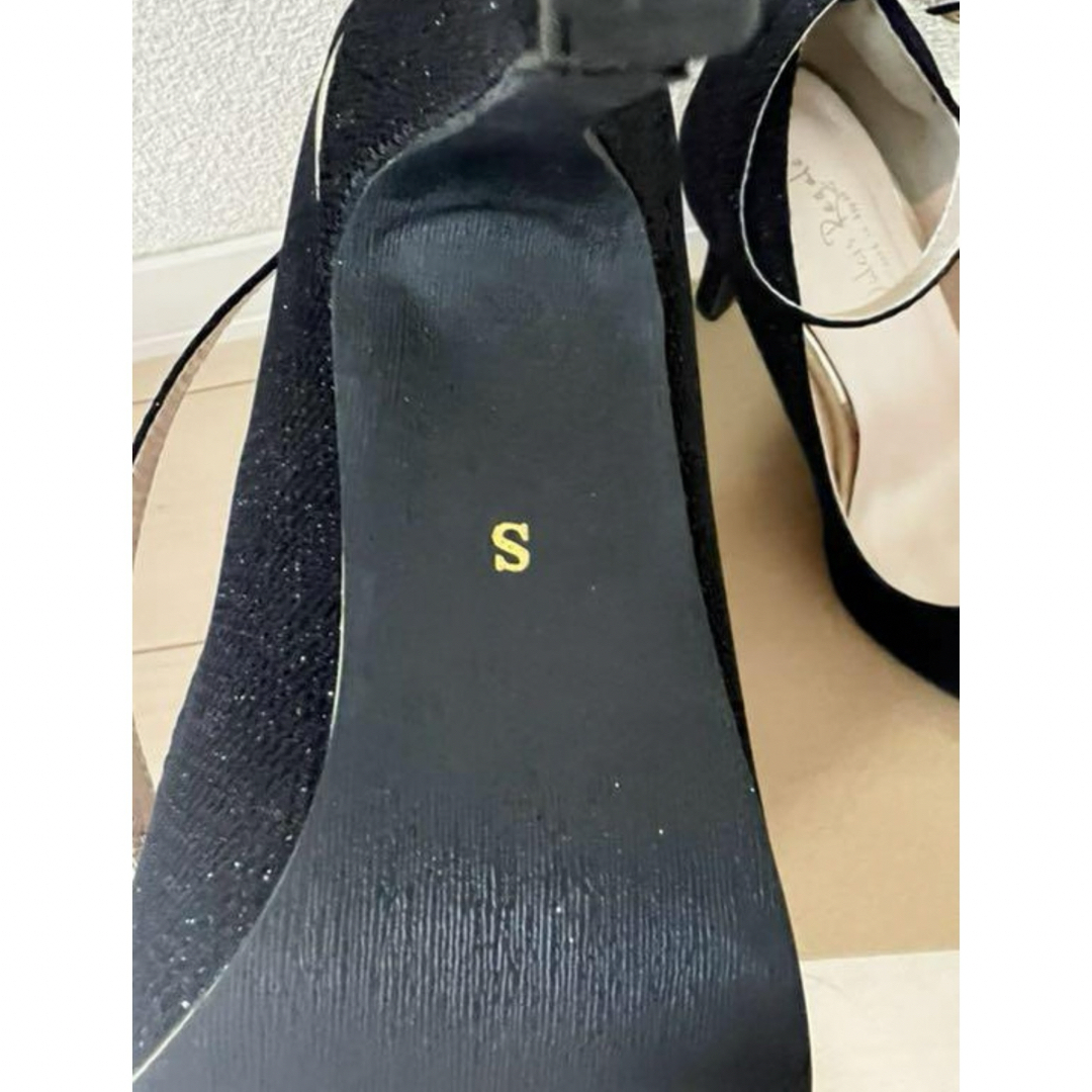 REGALO(レガロ)のドルキス レガロ パンプス 黒 レディースの靴/シューズ(ハイヒール/パンプス)の商品写真