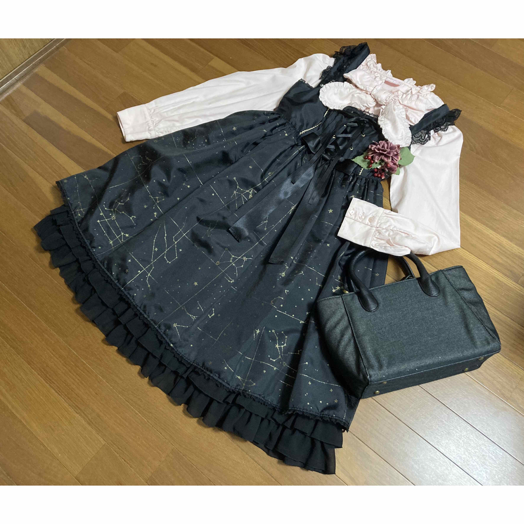 Angelic Pretty(アンジェリックプリティー)の定価25,704円！angelic prettyワンピース 黒星座柄 レディースのワンピース(ひざ丈ワンピース)の商品写真