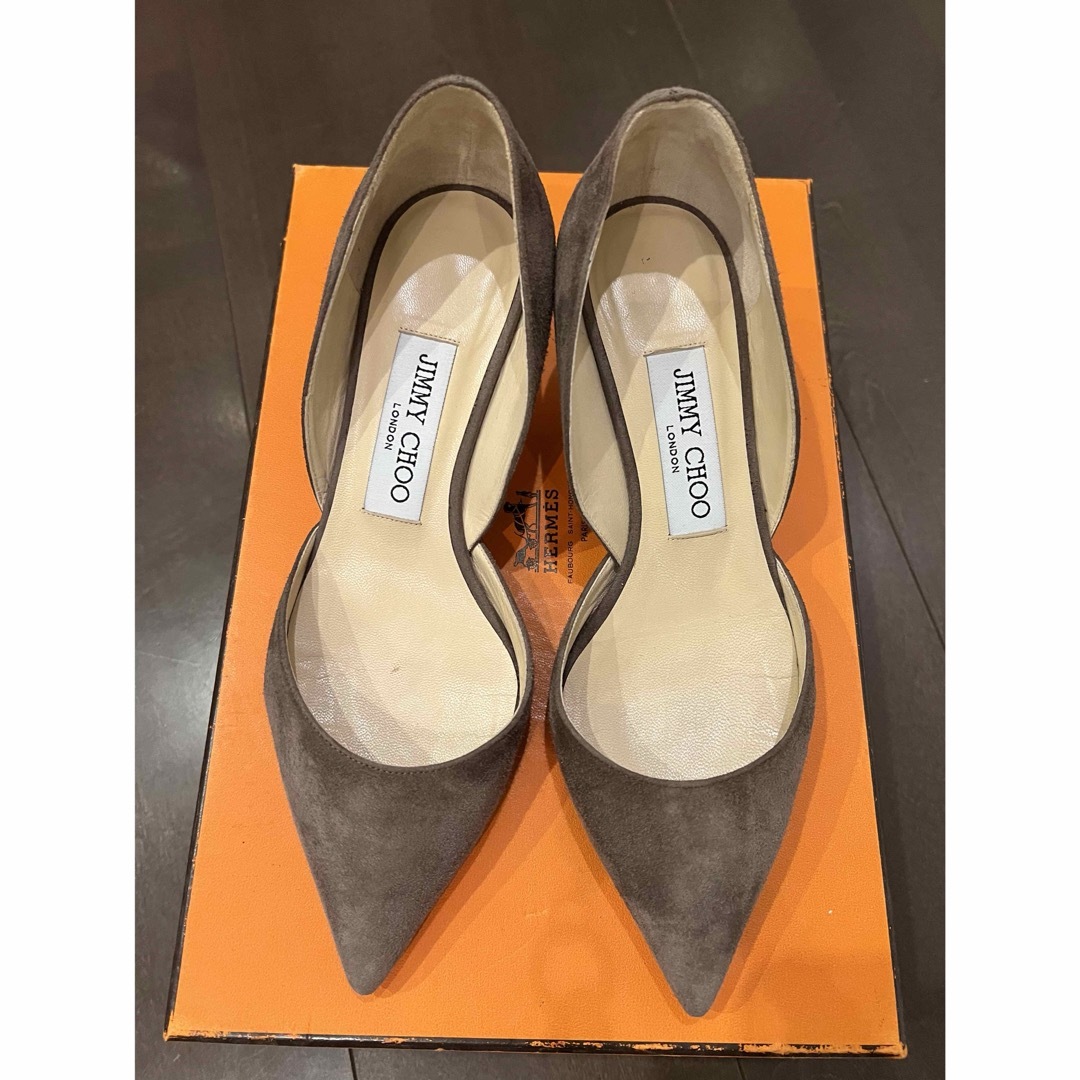 JIMMY CHOO(ジミーチュウ)の【お値下げ18500→15000円】JIMMY CHOO🩷スエードパンプス レディースの靴/シューズ(ハイヒール/パンプス)の商品写真