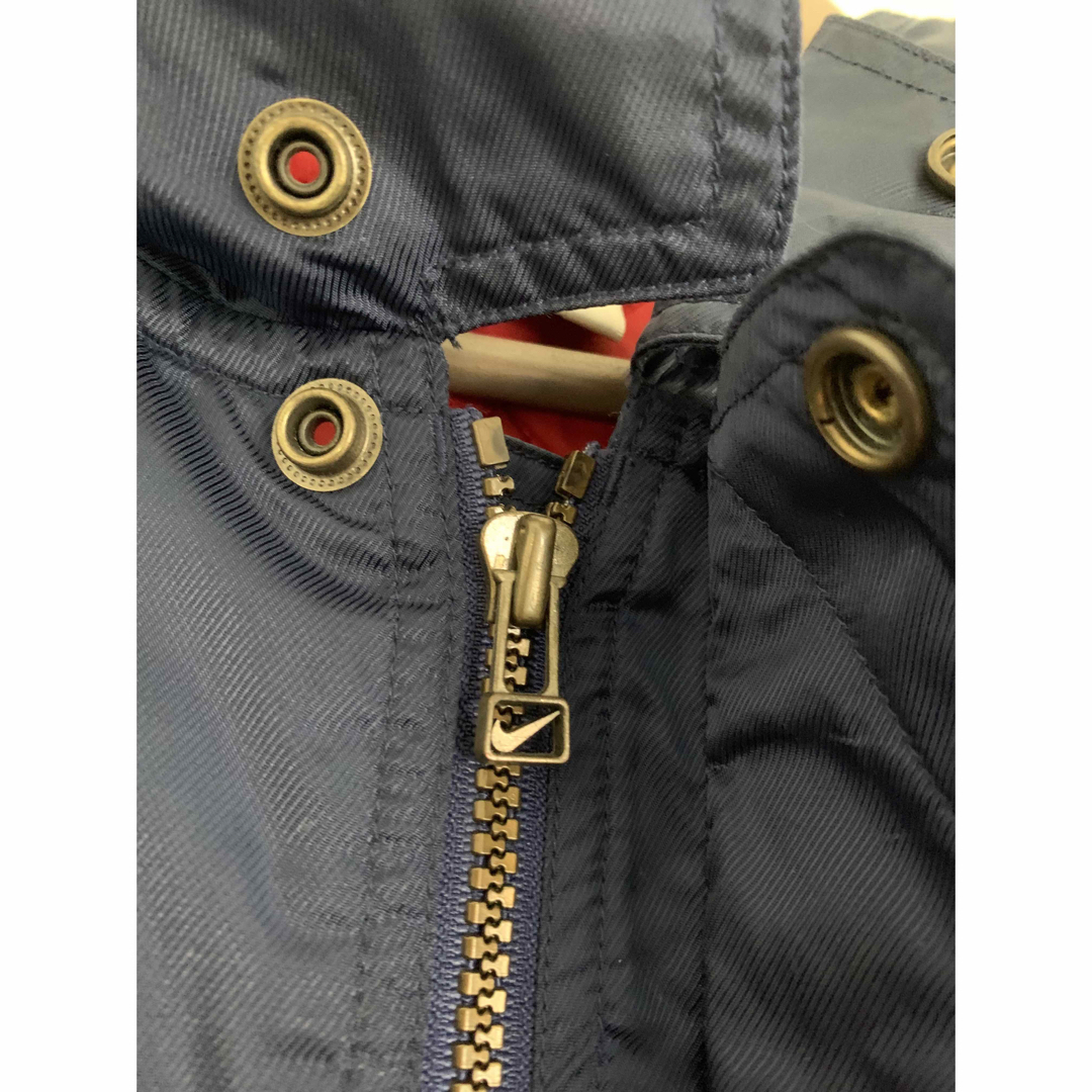 NIKE(ナイキ)のNIKE 銀タグ　ベンチコート　ビンテージ　L 古着　ナイロンジャケット メンズのジャケット/アウター(ナイロンジャケット)の商品写真