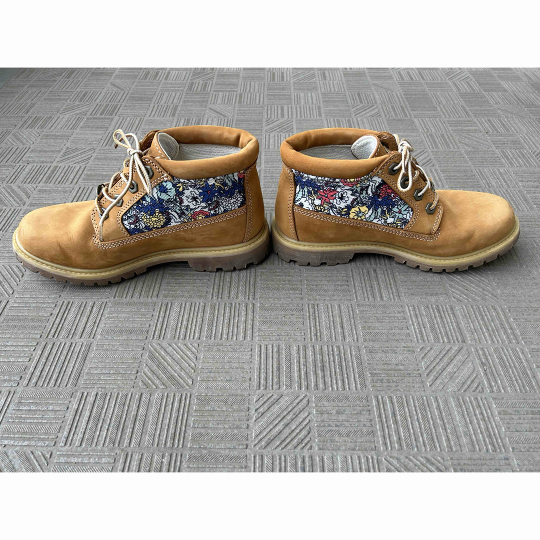 Timberland(ティンバーランド)のティンバーランド　Timberland オシャレ　花柄　ショートブーツ　23.5 レディースの靴/シューズ(ブーツ)の商品写真