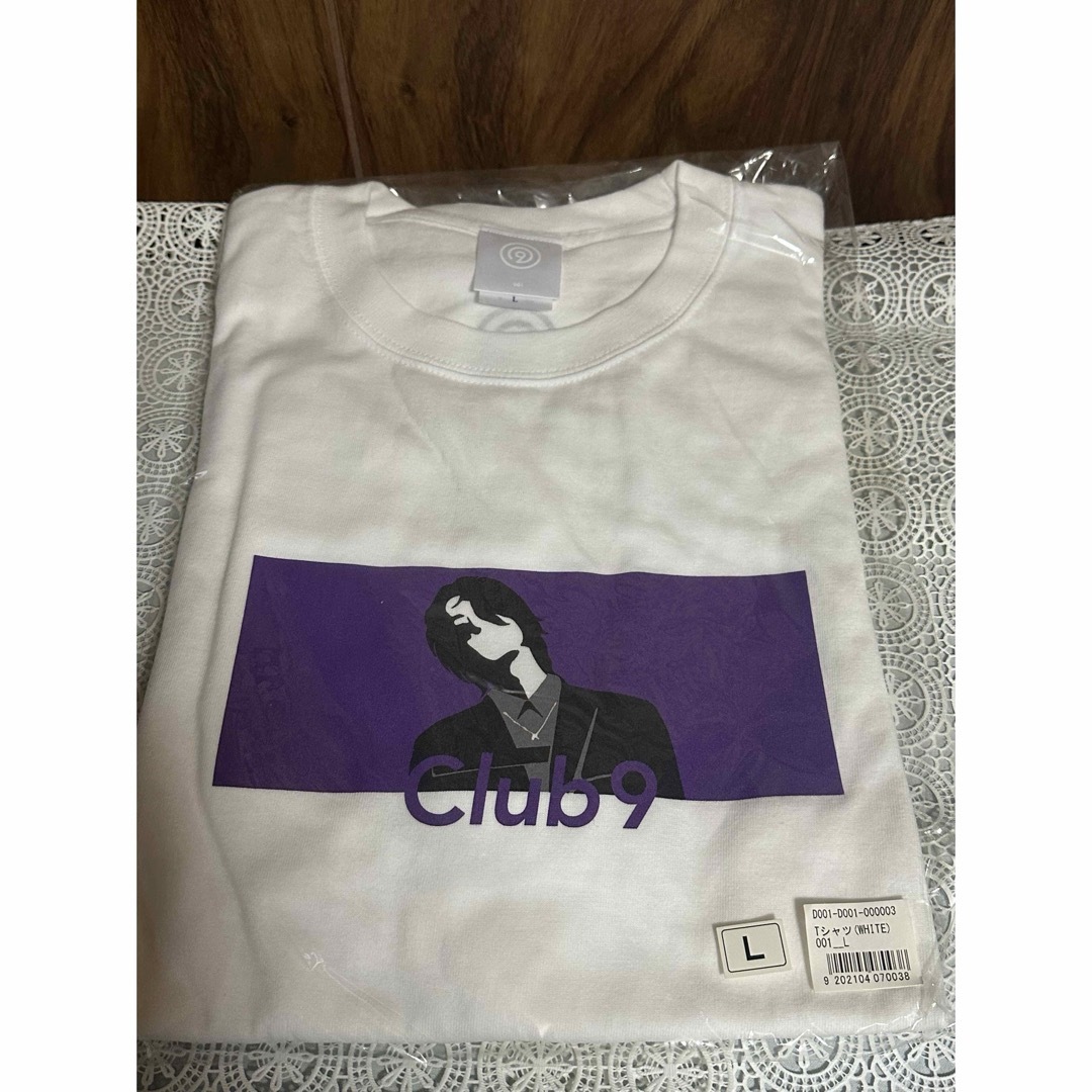 山下智久(ヤマシタトモヒサ)のclub9 山下智久　Tシャツ　Ｌサイズ エンタメ/ホビーのタレントグッズ(アイドルグッズ)の商品写真