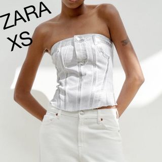 ザラ(ZARA)のメタリックストラップレストップス(ベアトップ/チューブトップ)