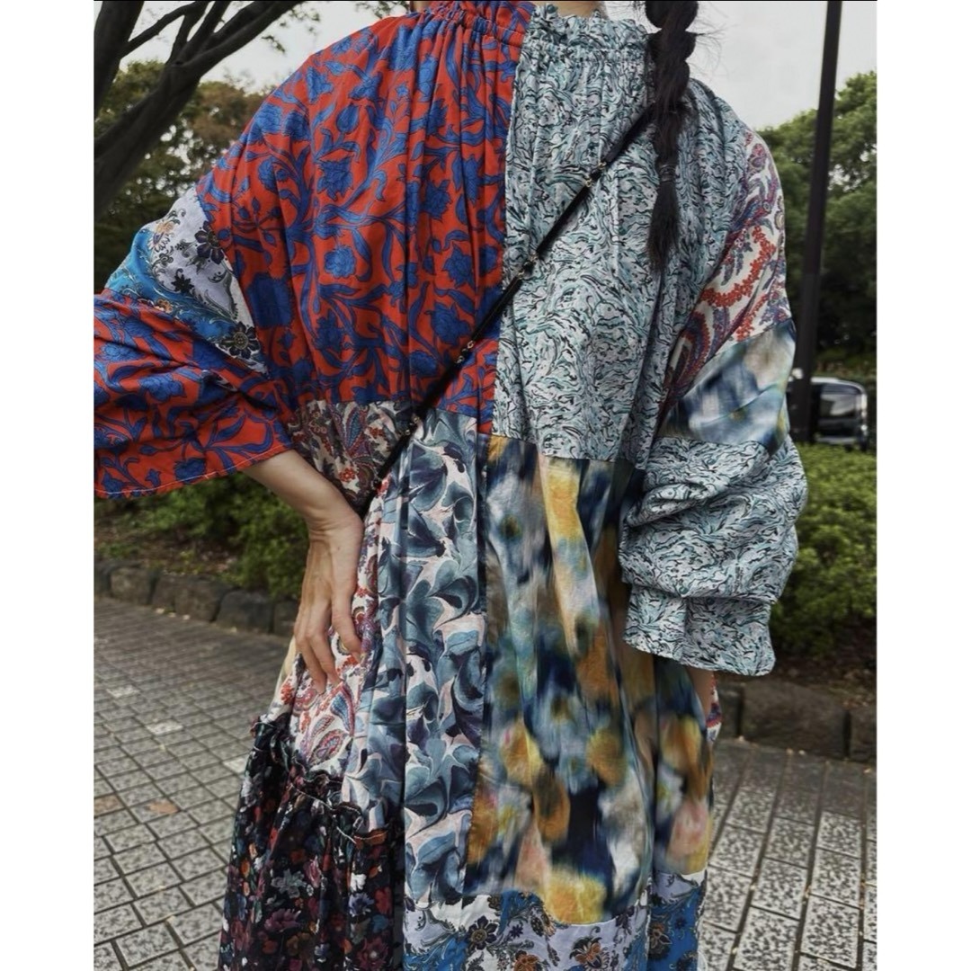 Ameri VINTAGE(アメリヴィンテージ)のLIBERTY PATCHWORK MLT DRESS amerivintage レディースのワンピース(ロングワンピース/マキシワンピース)の商品写真