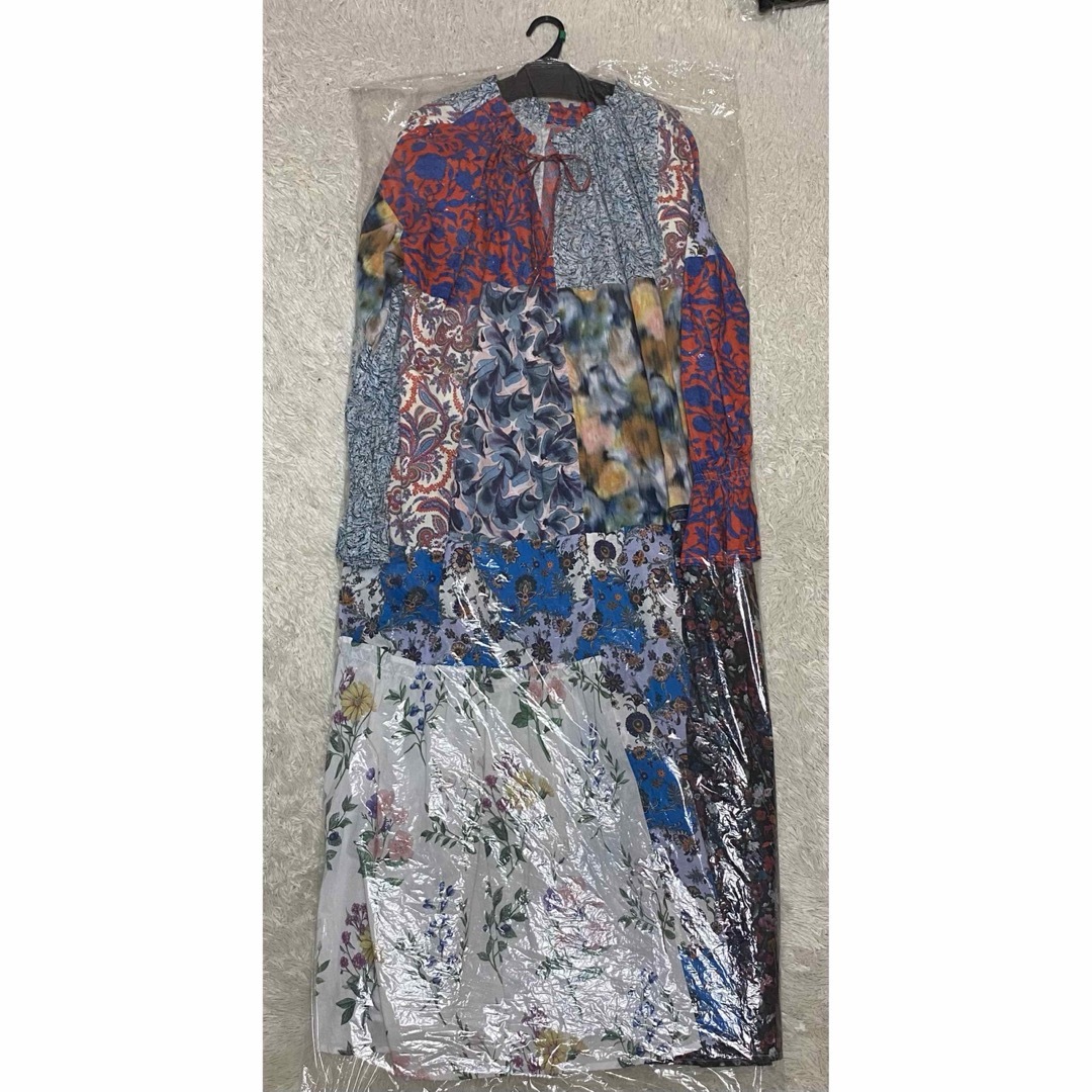 Ameri VINTAGE(アメリヴィンテージ)のLIBERTY PATCHWORK MLT DRESS amerivintage レディースのワンピース(ロングワンピース/マキシワンピース)の商品写真