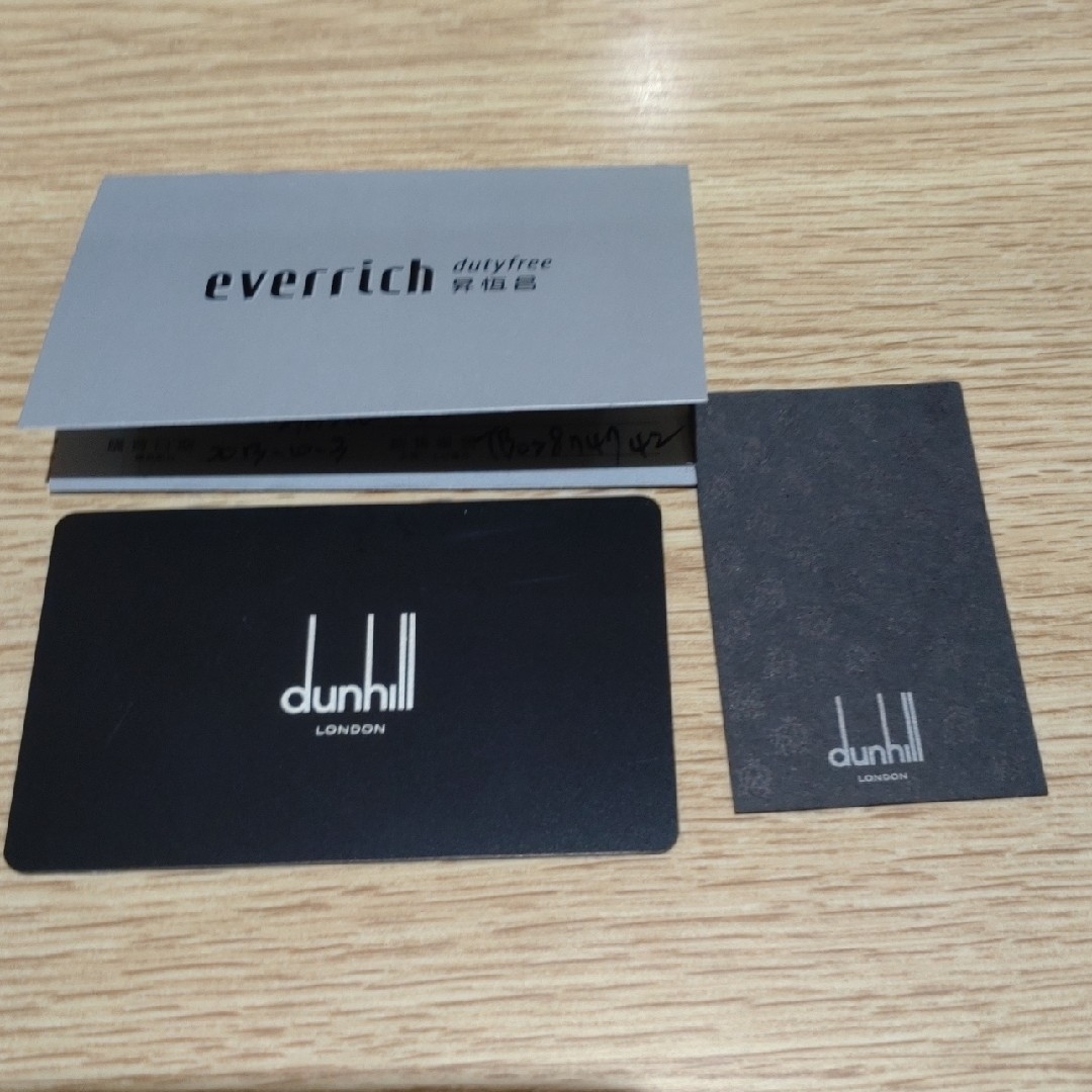 Dunhill(ダンヒル)のダンヒル 　dunhill　二つ折り財布 新品未使用品 メンズのファッション小物(折り財布)の商品写真