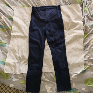 ユニクロ(UNIQLO)のUNIQLO　マタニティスキニーパンツ　XL(マタニティボトムス)