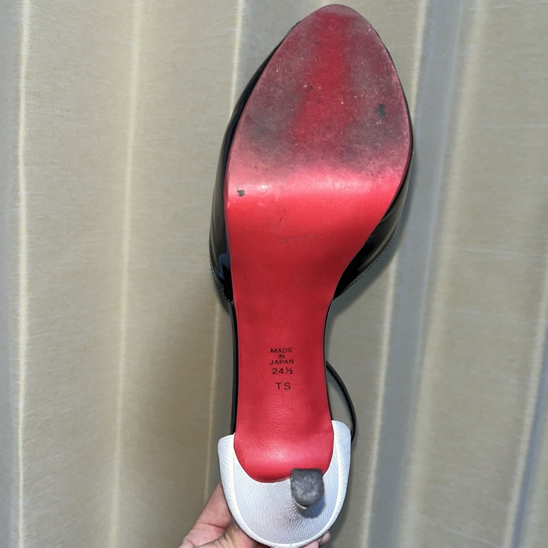 DIANA(ダイアナ)のダイアナ Tストラップ エナメル ハイヒール レディースの靴/シューズ(ハイヒール/パンプス)の商品写真